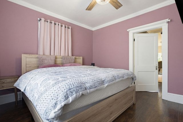 4 Hamill Rd, Worcester, MA 01602