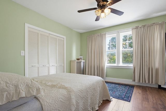 4 Hamill Rd, Worcester, MA 01602