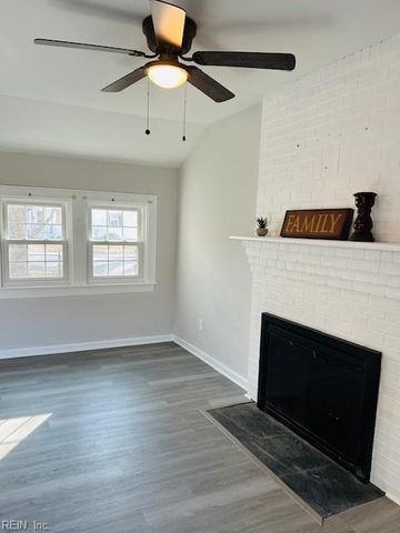 9 E Bayberry CT, Hampton, VA 23669