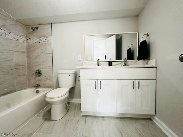 9 E Bayberry CT, Hampton, VA 23669