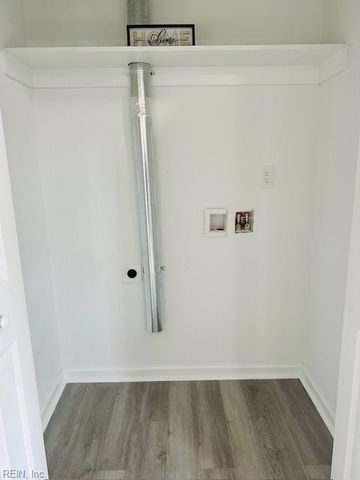 9 E Bayberry CT, Hampton, VA 23669