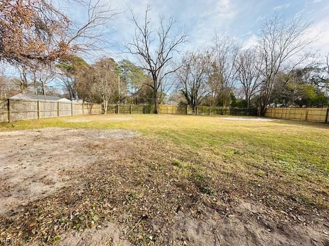 9 E Bayberry CT, Hampton, VA 23669