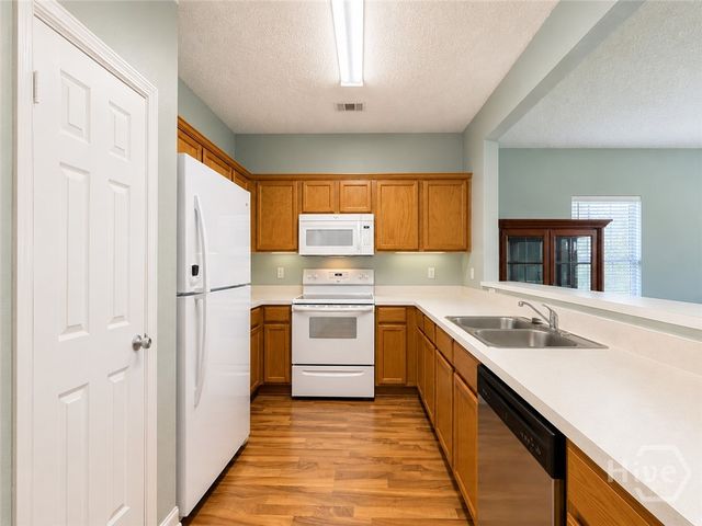 89 Blue Lake Street, Richmond Hill, GA 31324