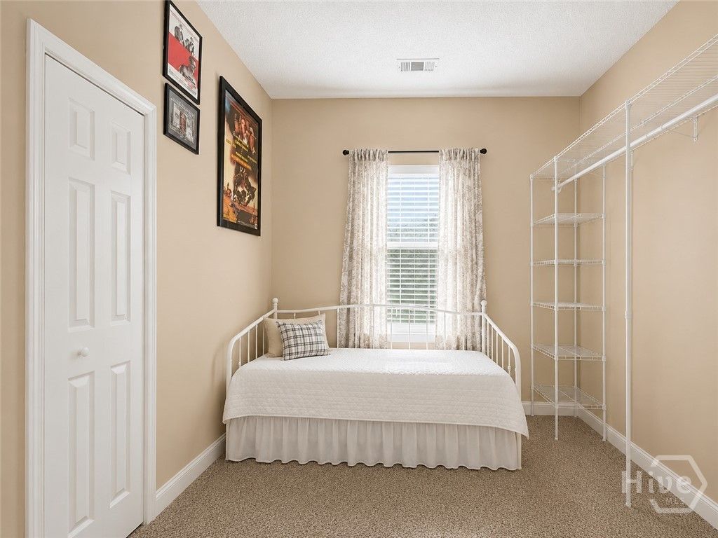 Image 10 of property listing at 89 Blue Lake Street, Richmond Hill, GA 31324
