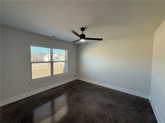 39 N Banner Avenue, Farmington, AR 72730