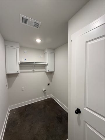 39 N Banner Avenue, Farmington, AR 72730