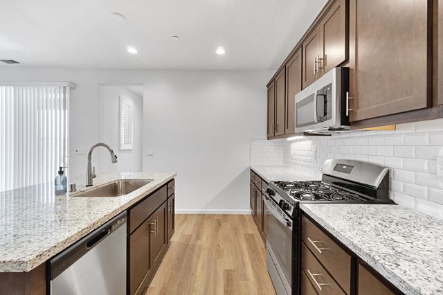 770 S Argyle Avenue, Fowler, CA 93625