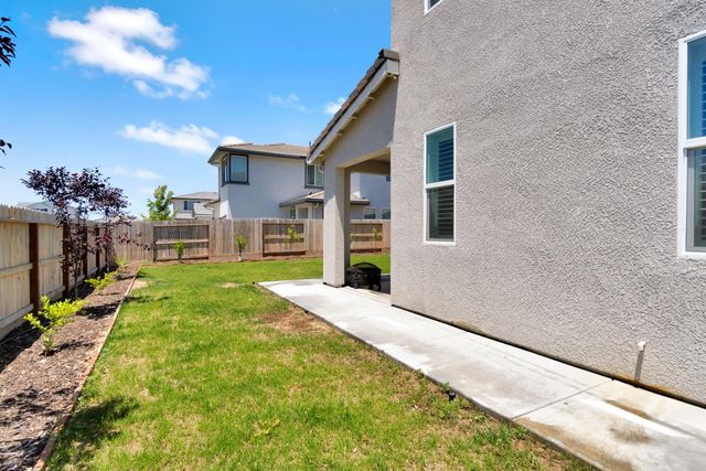 770 S Argyle Avenue, Fowler, CA 93625