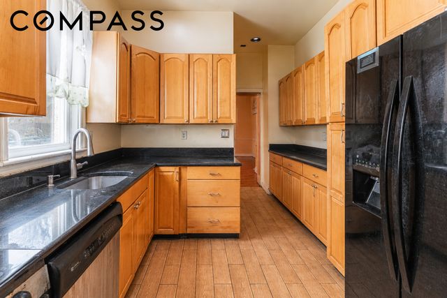 1536 Union Street, New York City, NY 11213