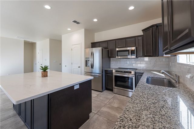 5475 Eagle View Road, Kingman, AZ 86409