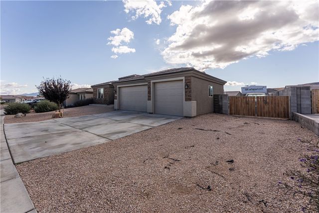 5475 Eagle View Road, Kingman, AZ 86409