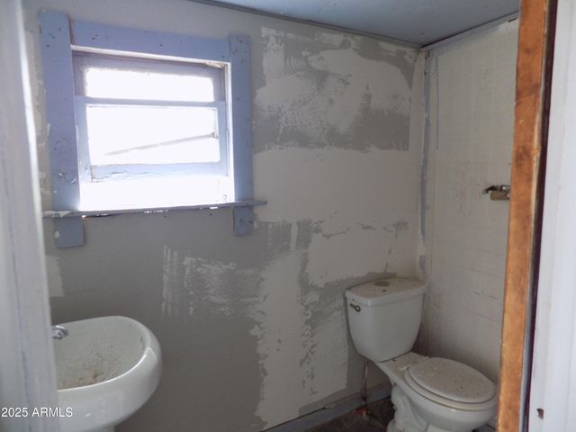 571 W PORPHYRY Street, Superior, AZ 85173