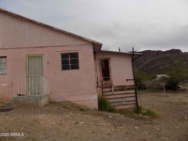 571 W PORPHYRY Street, Superior, AZ 85173