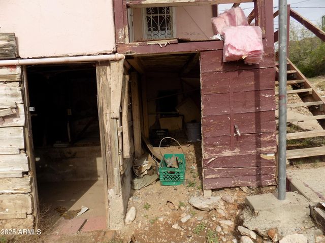 571 W PORPHYRY Street, Superior, AZ 85173