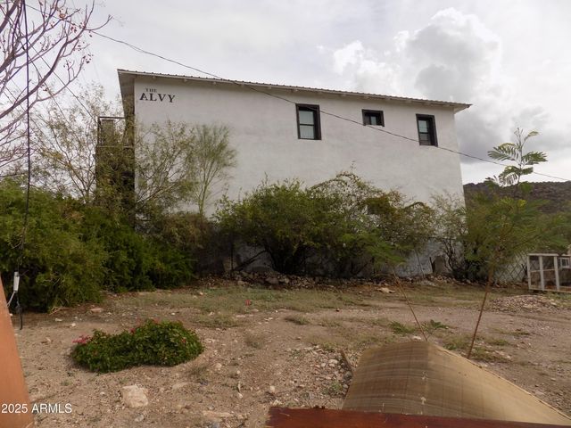 571 W PORPHYRY Street, Superior, AZ 85173