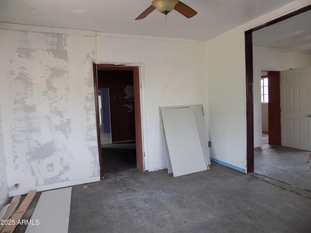 571 W PORPHYRY Street, Superior, AZ 85173