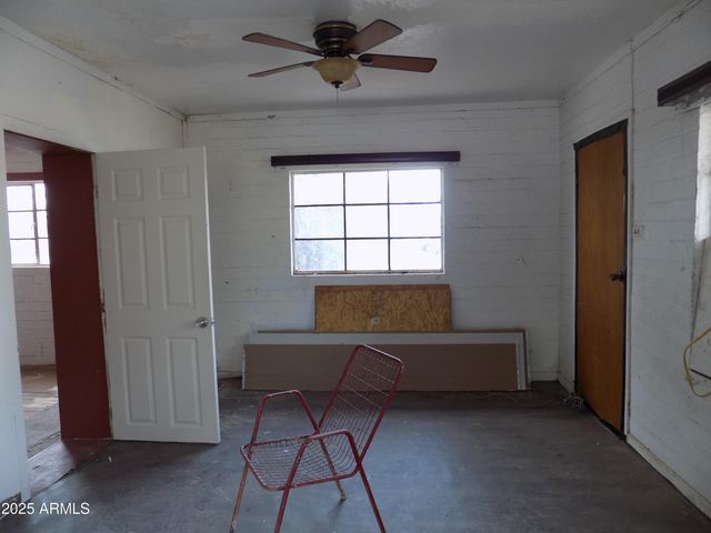 571 W PORPHYRY Street, Superior, AZ 85173