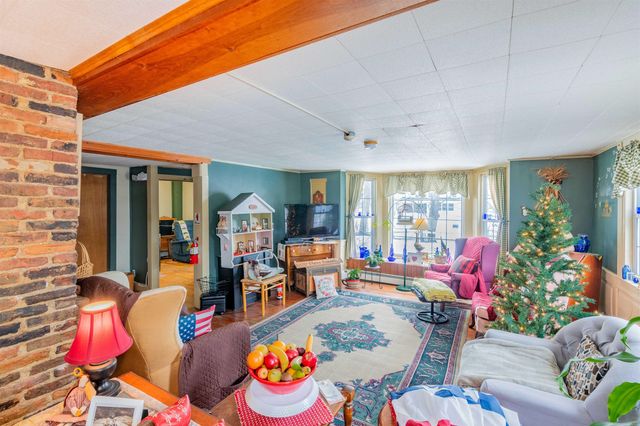 412 Dartmouth College Highway, Haverhill, NH 03765