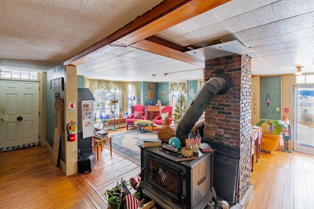 412 Dartmouth College Highway, Haverhill, NH 03765