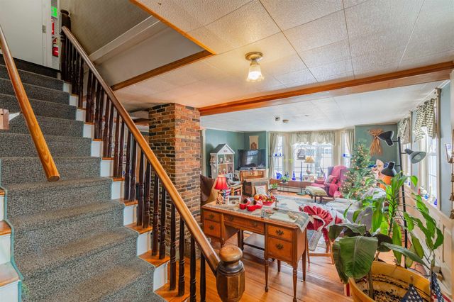 412 Dartmouth College Highway, Haverhill, NH 03765