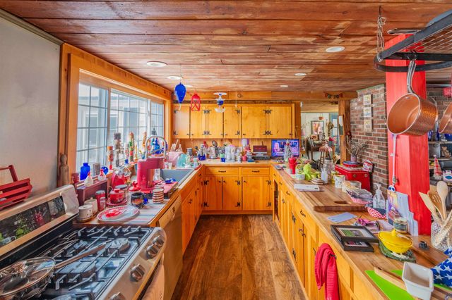 412 Dartmouth College Highway, Haverhill, NH 03765