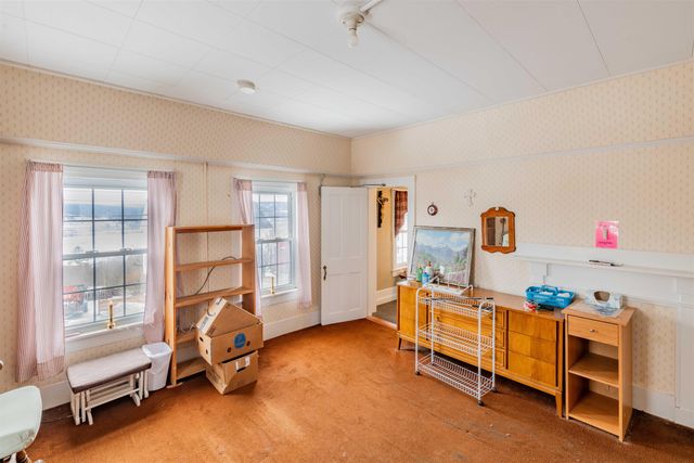 412 Dartmouth College Highway, Haverhill, NH 03765