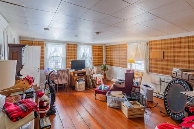 412 Dartmouth College Highway, Haverhill, NH 03765