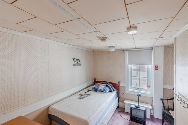 412 Dartmouth College Highway, Haverhill, NH 03765