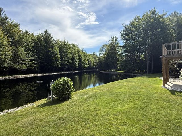 594 Tournament Circle 49, Norton Shores City, MI 49444