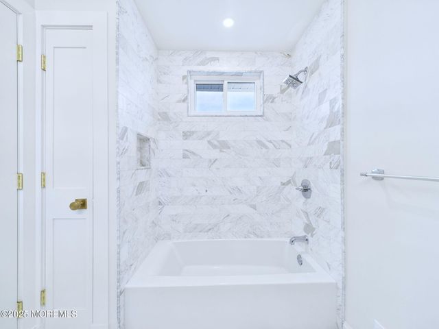 28 Patten Lane, Long Branch, NJ 07740