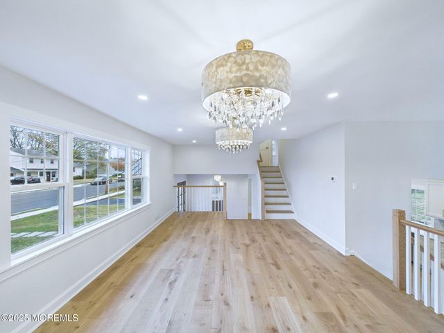 28 Patten Lane, Long Branch, NJ 07740