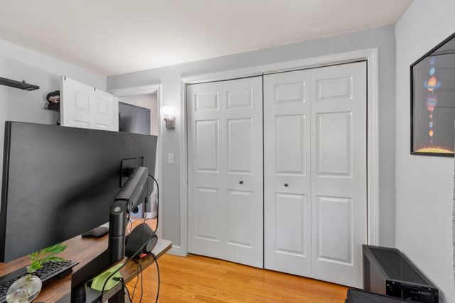 122 Westwood Drive, Nashua, NH 03062