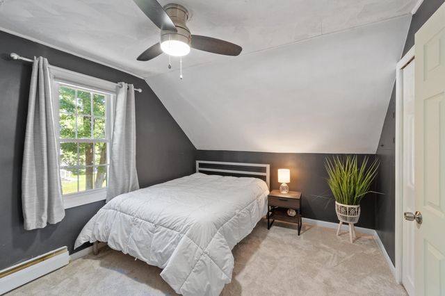 122 Westwood Drive, Nashua, NH 03062