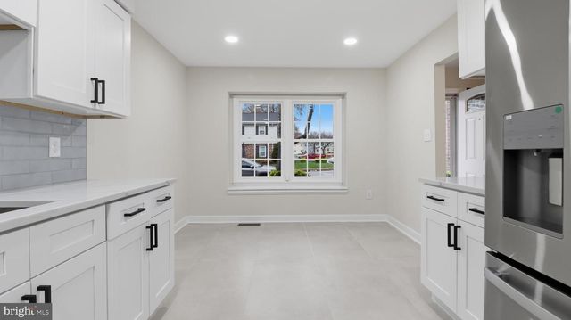 14829 EMBERDALE DR, Woodbridge, VA 22193