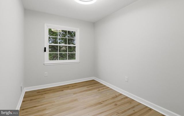 14829 EMBERDALE DR, Woodbridge, VA 22193