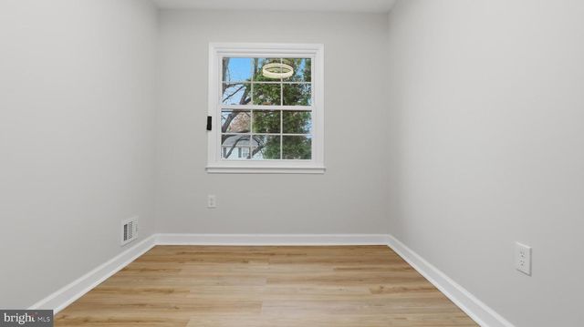 14829 EMBERDALE DR, Woodbridge, VA 22193