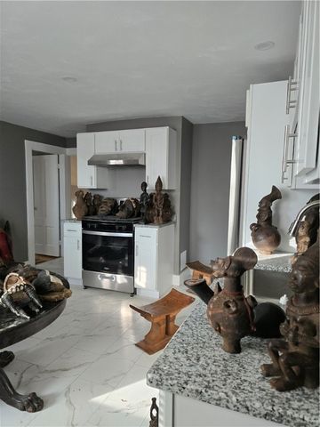 910 Atwells Avenue 3, Providence, RI 02909