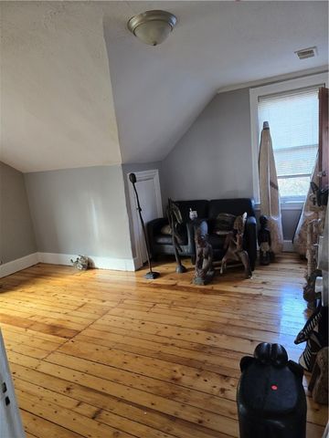 910 Atwells Avenue 3, Providence, RI 02909