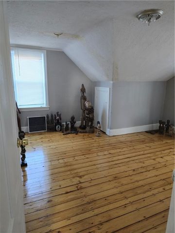 910 Atwells Avenue 3, Providence, RI 02909