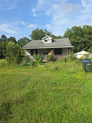 512 Murphys Mill RD, Suffolk, VA 23434