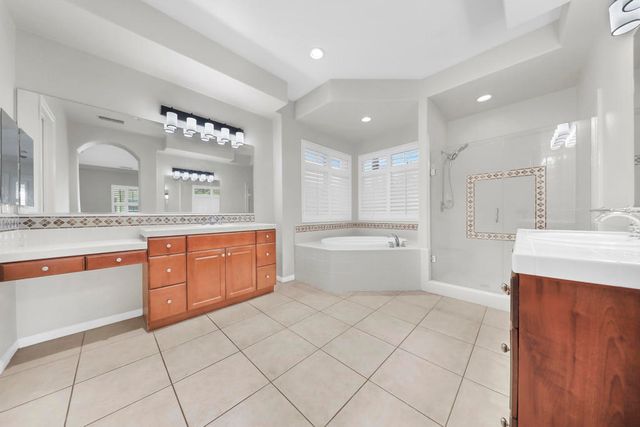 112 Tesori Drive, Palm Desert, CA 92211