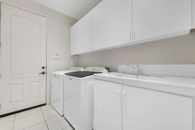 112 Tesori Drive, Palm Desert, CA 92211