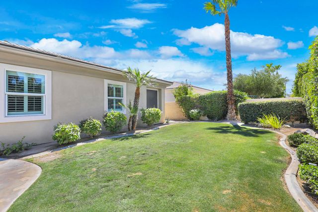 112 Tesori Drive, Palm Desert, CA 92211