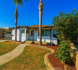 5709 California, Long Beach, CA 90805