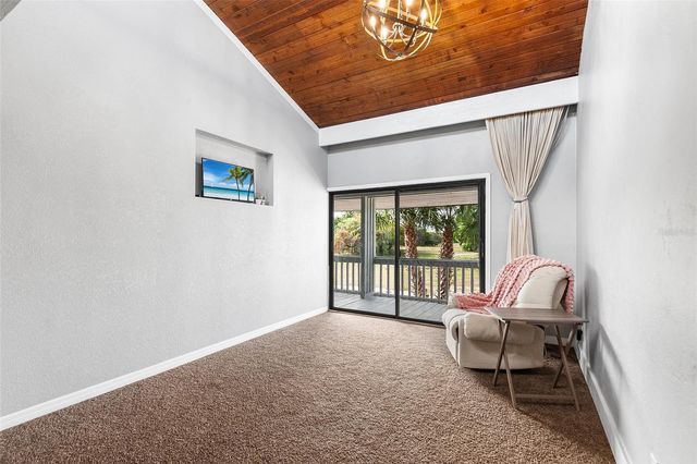 2115 CORNER LAKE DRIVE E, Haines City, FL 33844