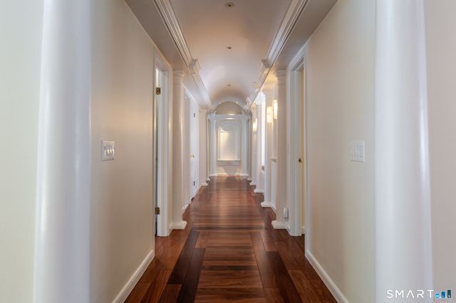 5 Mohawk Lane, Woodbridge, CT 06525