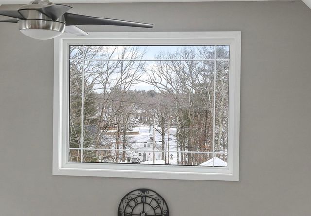 9 Gulliver Avenue, Salem, NH 03079