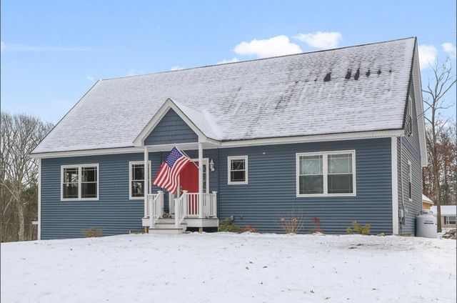 9 Gulliver Avenue, Salem, NH 03079