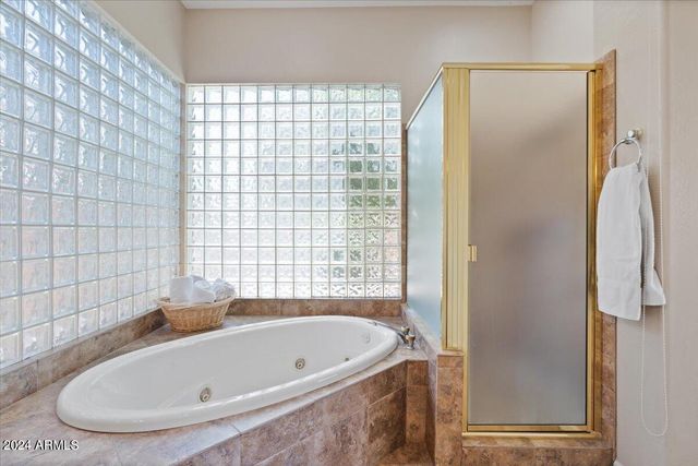 7700 E PRINCESS Drive 26, Scottsdale, AZ 85255