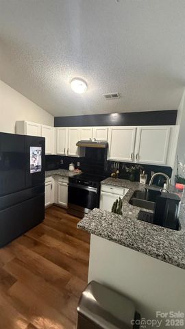 12151 Stewarts Crossing Drive, Charlotte, NC 28215